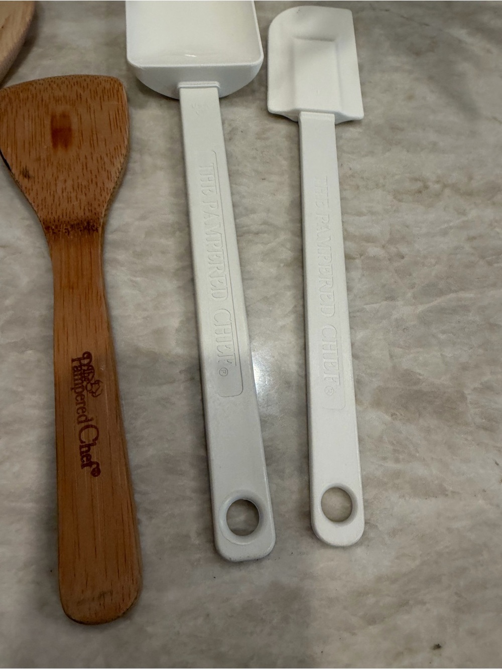 Pampered chef silicone spatulas and bamboo wooden kitchen tools - Picture 5 of 6